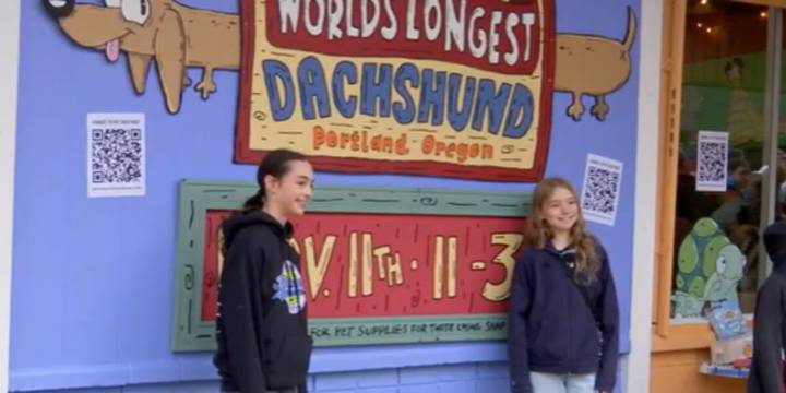 Portland artist hosts community event, raises money for nonprofit