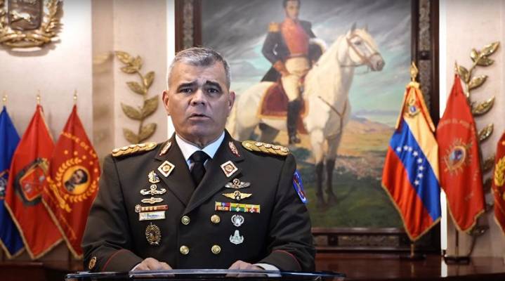 Ministro venezolano condena ejercicios militares