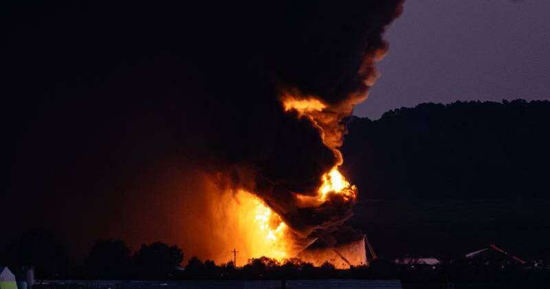 US cargo plane crashes, igniting huge fire on ground