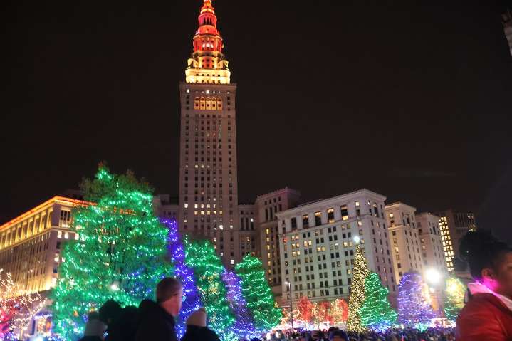 Public Square tree lighting expands for 2025