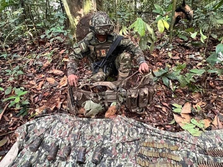 Golpe Contundente en la Amazonía: Ejército Nacional Destruye Depósito Clandestino de Comandos de Frontera en Putumayo