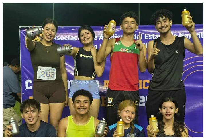 Atletas de Bahía de Banderas brillan en el Campeonato Estatal Interclubes 2025 en Tepic