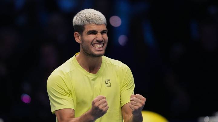 Jannik Sinner y Carlos Alcaraz, implacables: final soñada en la Copa de Maestros