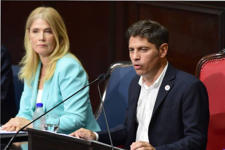 Tregua interna. Kicillof logró dictamen para su presupuesto y su ley impositiva, pero deberá esperar para el endeudamiento