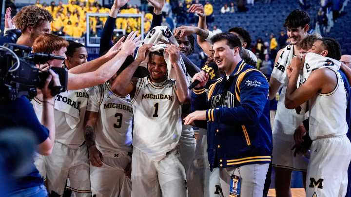 Michigan basketball enters season with high expectations. Now we see why