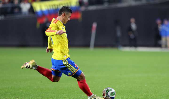 [Video] James rompe la barrera australiana y consigue el primero