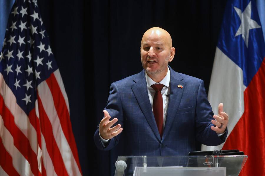 Nuevo embajador de EEUU en Chile y críticas de Boric a Trump: “Está dañando a los chilenos”