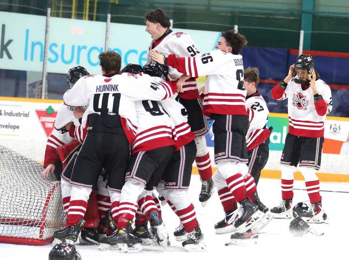 Rink-side banter at Big Nickel tournament never grows old
