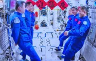 China envía nave de relevo para garantizar el regreso seguro de astronautas