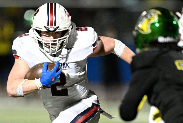 Great Oak football dismisses Cajon in Division 4 playoff opener