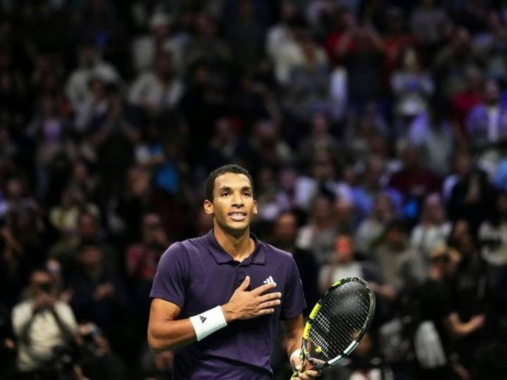 Auger-Aliassime downs Bublik to reach Paris Masters final