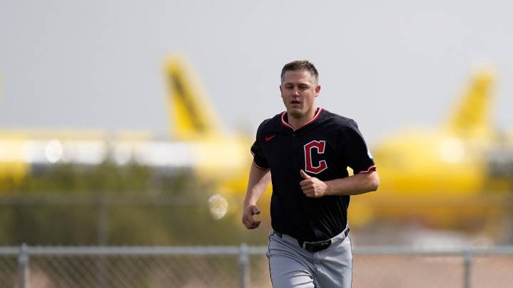 Sewald, Urquidy become free agents when Tigers decline 2026 options