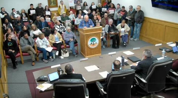 Center Line withdraws from ICE agreement to enforce immigration violations