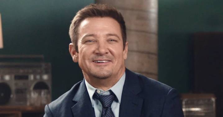 Jeremy Renner es acusado de acoso y amenazas contra la directora Yi Zhou, él responde