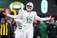 Eagles trade for Jaelan Phillips: Reactions to NFL deadline deal for Dolphins star