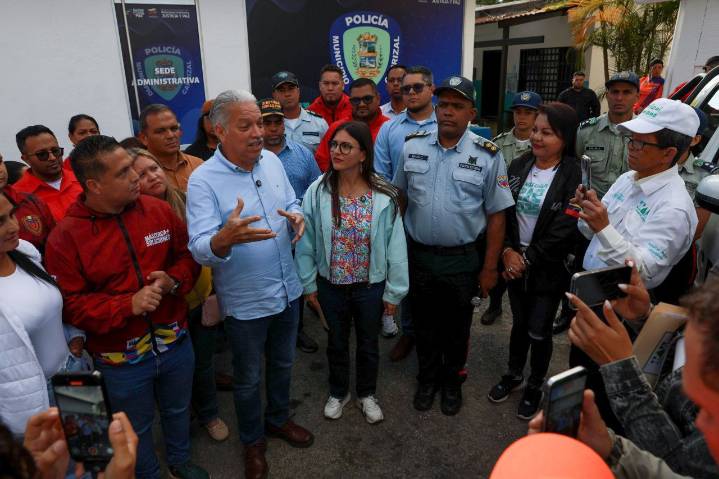 Con Bs. 4 millones, modernizan sede administrativa y dormitorios de PoliCarrizal