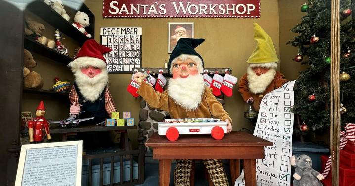 Christmas magic returns to downtown Fort Wayne with Wolf & Dessauer elves