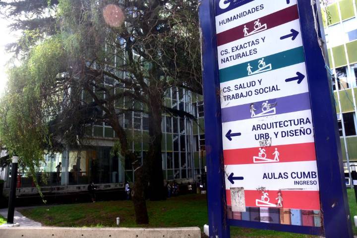 Comenzó el paro por 72 horas en la Universidad Nacional