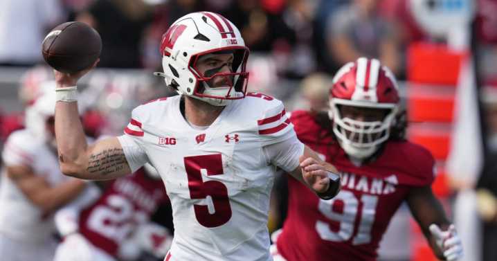 Fernando Mendoza throws 4 TDs to lead No. 2 Indiana over Wisconsin 31
