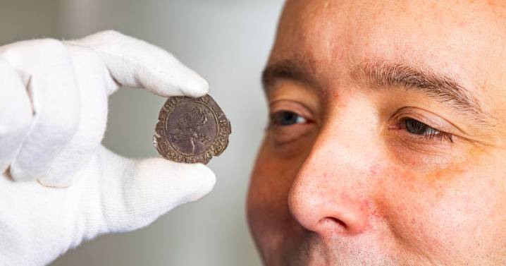 'Exceptionally rare' 400-year-old coin to fetch up to £3,000 at auction