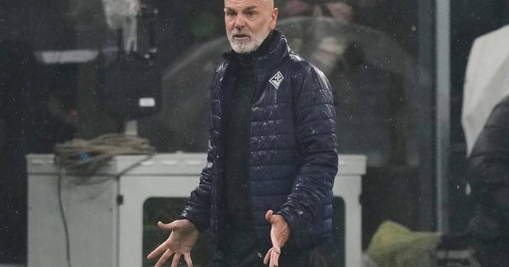 Fiorentina hoping a coaching change will bring it luck in Serie A