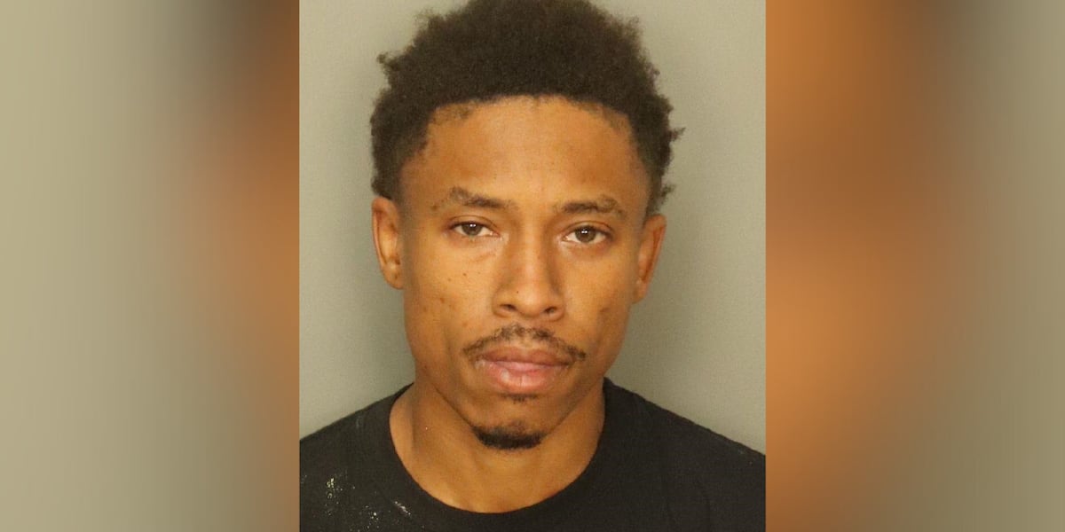 Man arrested after assaulting, robbing food truck owner