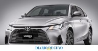 Más compacto y barato que el Corolla: Toyota presentó su nuevo sedán