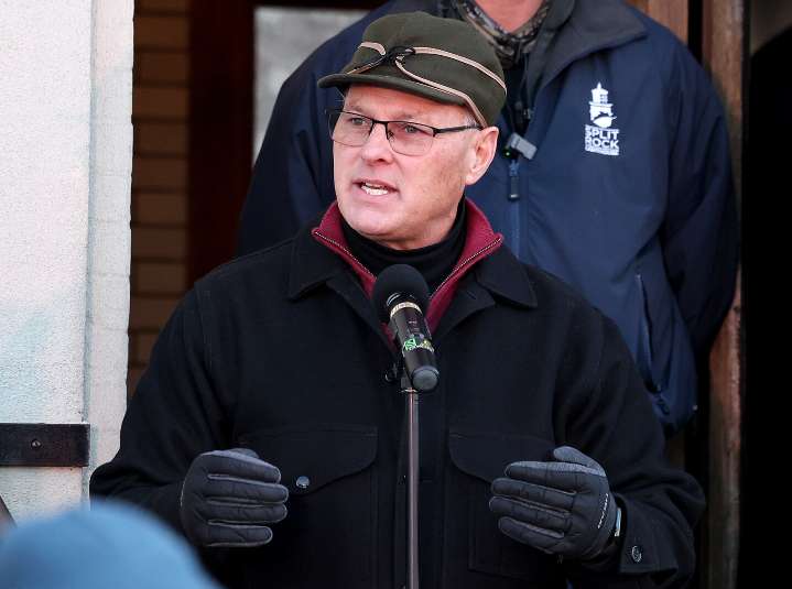 Stauber silent as Trump threatens Democrats for 'seditious behavior'