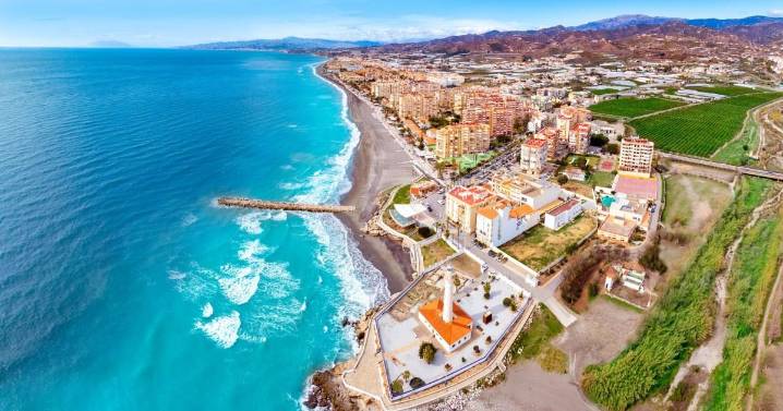 ‘Arty’ Mediterranean city with '16 sunny beaches’ is the perfect winter getaway with £29 flights