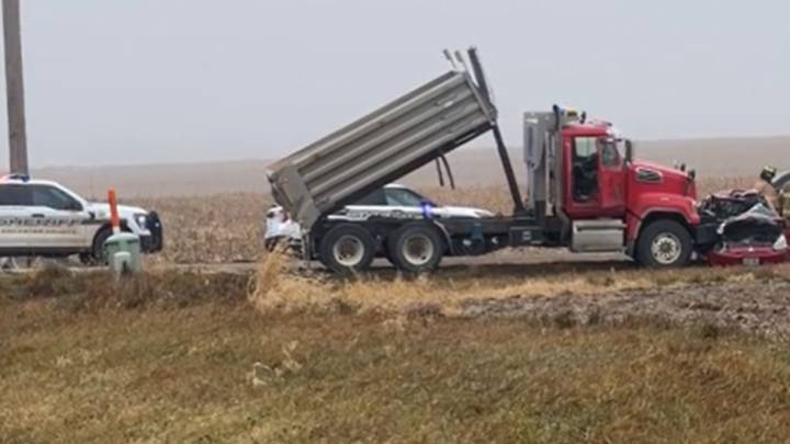 One killed, one in critical condition following crash east of Waverly