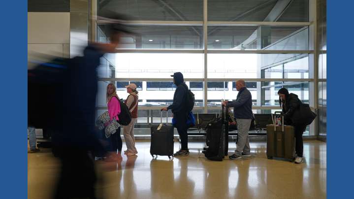 US airlines' daily cancellations top 2,000 for first time since shutdown cuts began