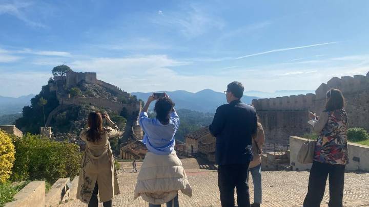 Productores de Brasil, India y países árabes buscan escenarios de rodaje en Xàtiva