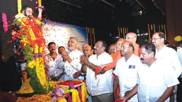 Equal society can be built with Kanakadasa’s preachings: Seer