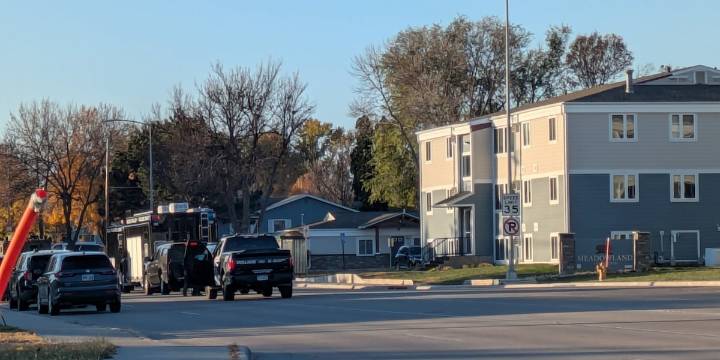 DEVELOPING: Marion Road shut down between 41st and 44th for investigation
