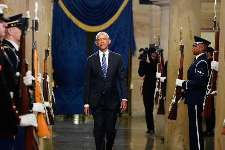 Former President Obama Surprises Plane Full of Veterans in Washington, D.C.