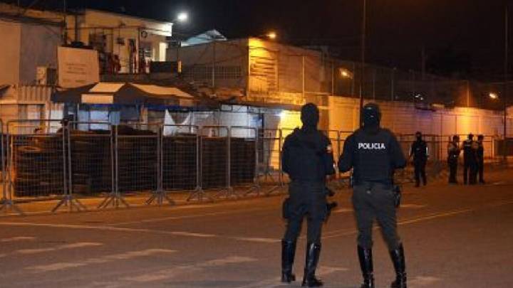 Gobierno de Ecuador reporta 27 muertes de presos por ahorcamiento