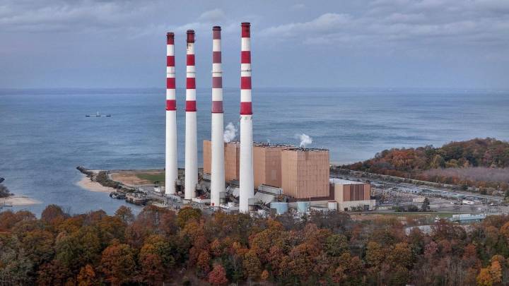 EPA prepares to roll back air pollution standard, as Lee Zeldin remakes agency