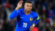 Mbappé se pone a 400 y lleva a Francia al Mundial con un doblete ante Ucrania