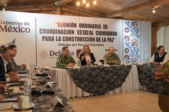 Maru Campos encabeza sesión de la Mesa de Seguridad en Parral