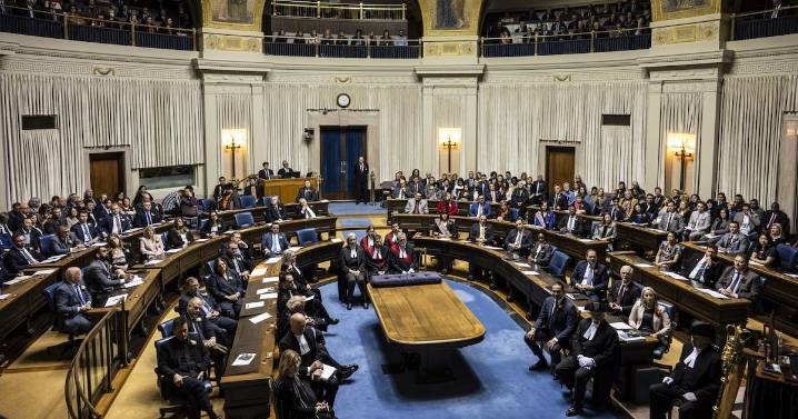 Manitoba legislature members trade insults