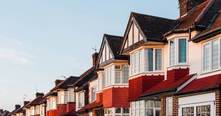 Single mum amazes people with council house transformation which took just 5 days