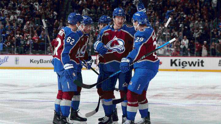 Necas has 2 goals, 2 assists, Avalanche defeat Sabres for 5th straight win