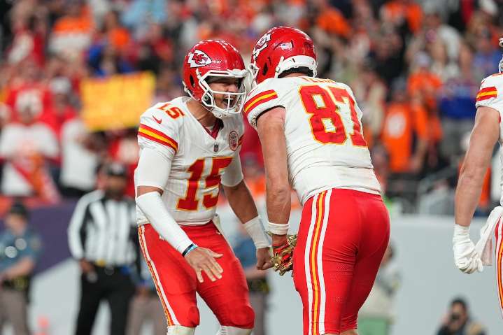 Fringe playoff contenders or ‘Super’ good? A guide to betting the Chiefs in MO on Dec. 1