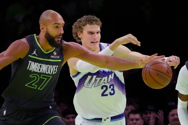 Timberwolves blow out the Jazz, 137