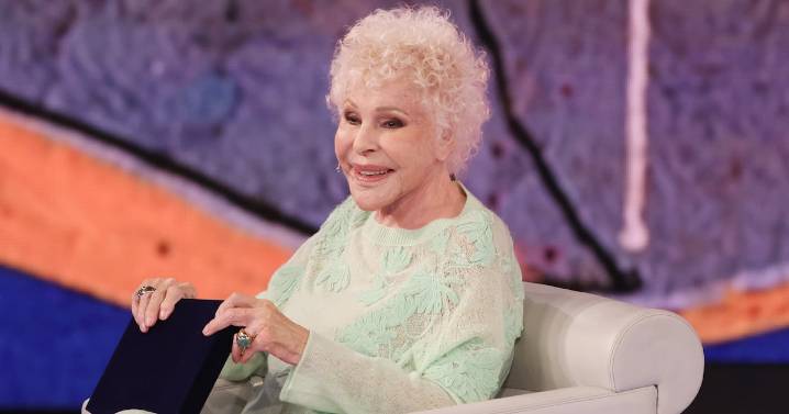 Internationally Renowned Italian Singer Dead at 91