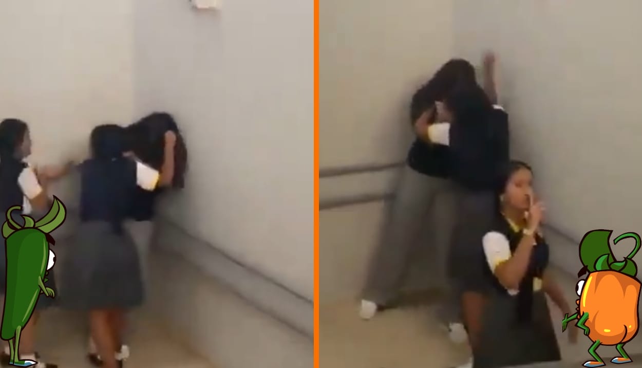 Alumnas agarran brutalmente a golpes a su maestra en pleno salón mientras los demás solo miran (VIDEO FUERTE)