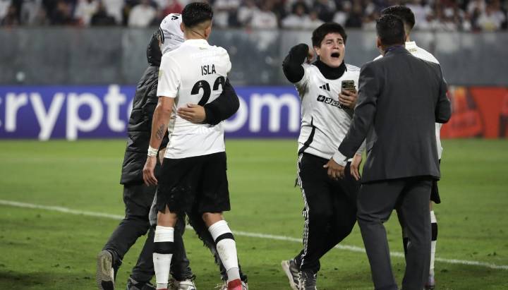 Accionar de dos jugadores podría ayudar a Colo Colo en su apelación al TAS