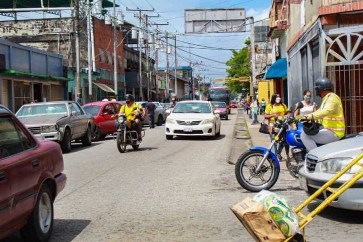 Renuncian trabajadores de un comercio asiático en Tucupita por presuntos maltratos
