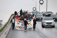 Llegan a Saltillo exobreros de AHMSA, exigen liquidaciones; denuncian retraso intencional y venta de activos