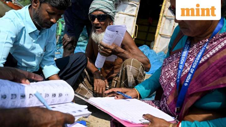 SIR in West Bengal, Tamil Nadu: SC seeks EC's response on pleas of DMK, TMC